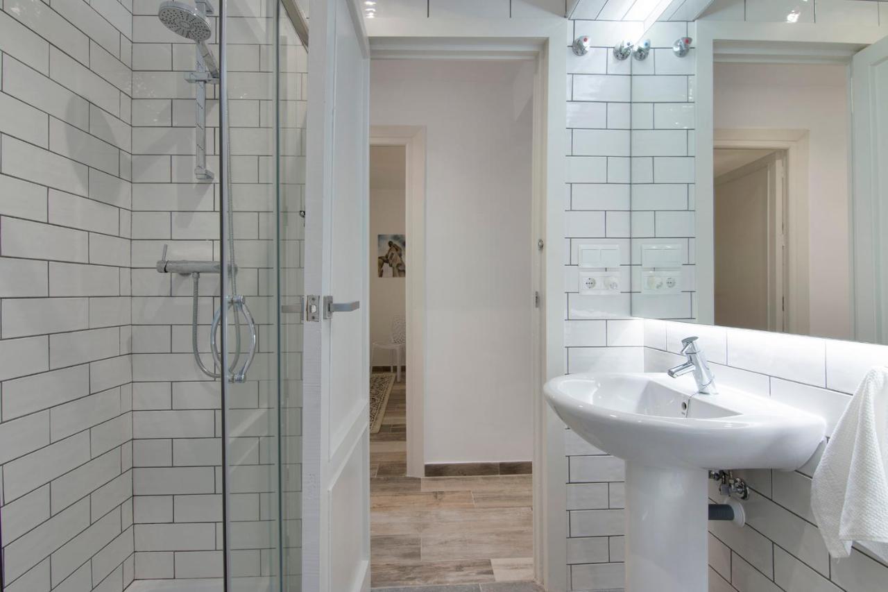 El Piso Del Arte...Un Espacio Muy Especial Y Unico Apartman Granada Kültér fotó